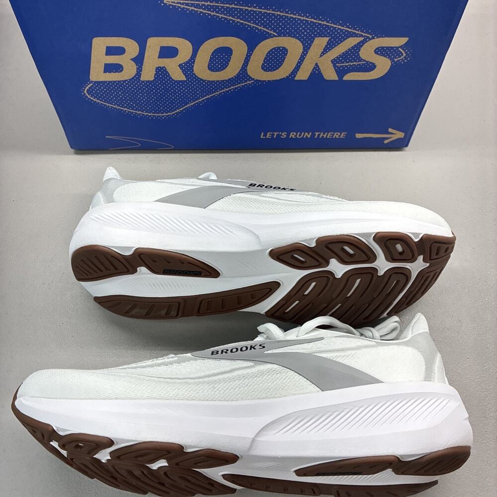 Brooks Revel 9 Womens 10.5 Shoes White Gray Running Sneakers Gym 1204891B135